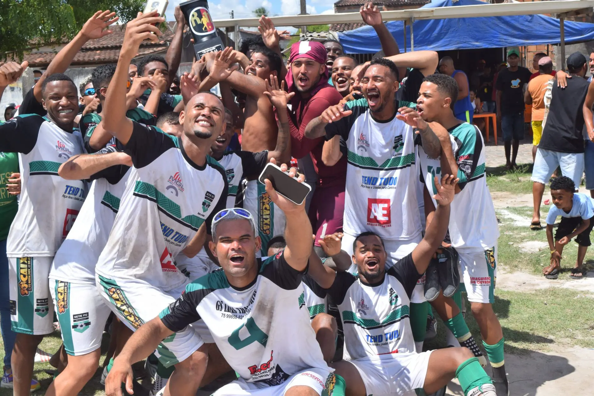 Sete FC é o Campeão do Campeonato de Futebol Amador do Bairro do Tomba – SHOW DE FOTOS
